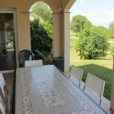 Dom wakacyjny House Des Camps Grands 2 *