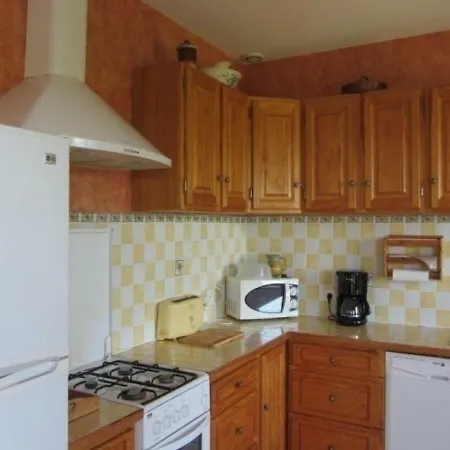House Des Camps Grands 2 *